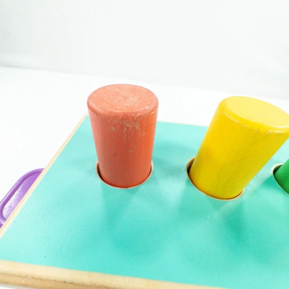 Lovevery Wooden Peg Drop Toy With Colorful Pegs - Kids Montessori - Picture 5 of 7